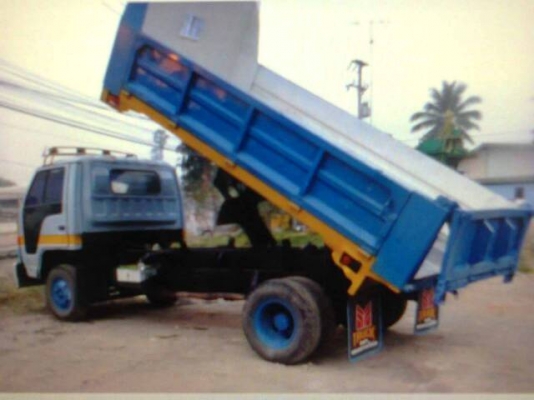 หกล้อดั้มเครื่อง  110  แรง เอฟหน้าหลัง  พวงมาลัยเพาเวอร์  มีสโลกลาง  พร้อมใช้งาน  เอกสารทะเบียนพร้อม