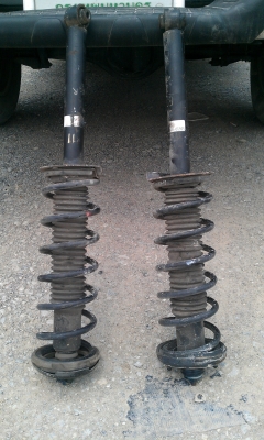 ขายแม่ปั๊มเบรคหลัง พร้อมจานเบรค และโช๊ของแท้ติดรถ Honda Accord ปี2005