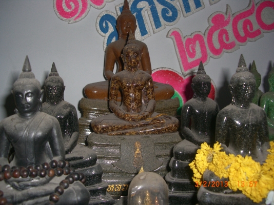 หลวงพ่อโสธร 24 องค์ ขนาดหน้าตัก 9 นิ้ว 7 นิ้ว 5 นิ้ว ของแท้จากวัดทุกองค์ หลวงพ่อโสธร 24 องค์ ขนาดหน้าตัก 9 นิ้ว 7 นิ้ว 5 นิ้ว ของแท้จากวัดทุกองค์