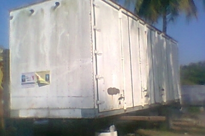 ขายตู้แห้ง 10 บานยาว 7.20 ราคาต่อรองใด้คับต้องเอาไปเปลี่ยนยางหน่อยคับ ขาย 68000