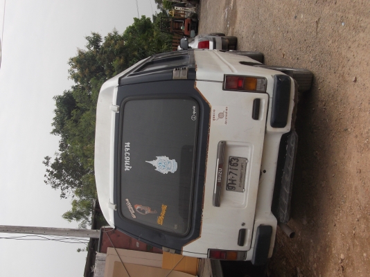 รถตู้บัดดี้ หลังสูง เสริมแหนบบรรทุก แอร์เย็น ติดแก๊สแล้ว