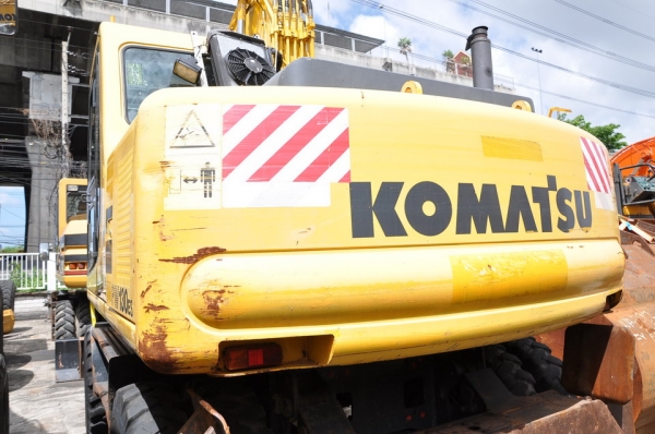 KOMATSU  PW 130 ES-6