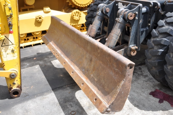 KOMATSU  PW 130 ES-6