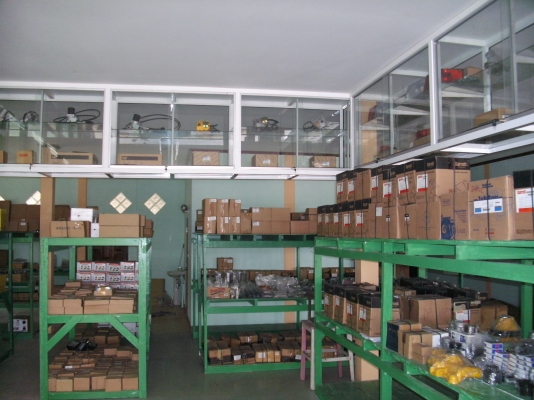 สยามเจริญจักรกลหนัก นำเข้าและจำหน่ายสินค้าคุณภาพ มอเตอร์คันเร่งและอะไหล่ รถขุด KOMATSU,CAT320,KOBELCO,HITACHI