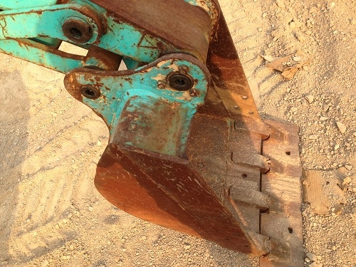 รถแบคโฮ KOBELCO SK4 รถแบคโฮ KOBELCO SK4