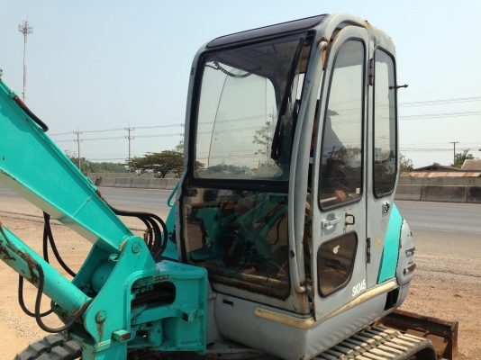 รถแบคโฮ KOBELCO SK4 รถแบคโฮ KOBELCO SK4