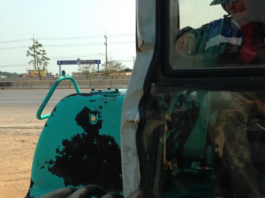 รถแบคโฮ KOBELCO SK4 รถแบคโฮ KOBELCO SK4