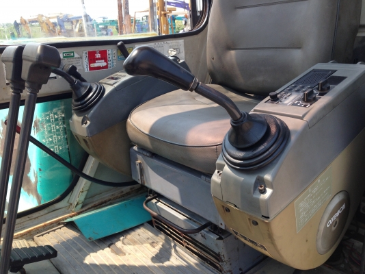 รถแบคโฮ KOBELCO SK4 รถแบคโฮ KOBELCO SK4