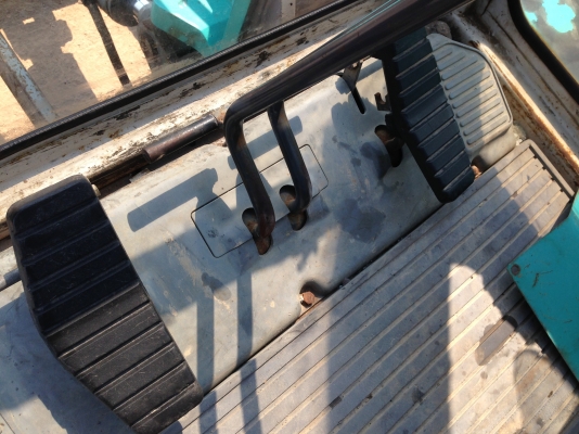 รถแบคโฮ KOBELCO SK4 รถแบคโฮ KOBELCO SK4