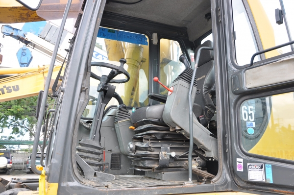 KOMATSU  PW 170 ES-6