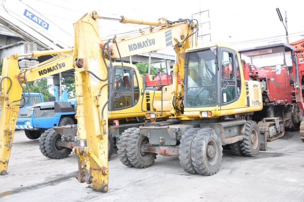 KOMATSU  PW 170 ES-6