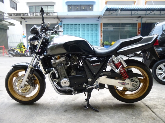 ขาย CB1000  ทะเบียนแท้ๆตอง333 โอนขนส่ง