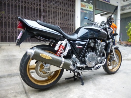 ขาย CB1000  ทะเบียนแท้ๆตอง333 โอนขนส่ง