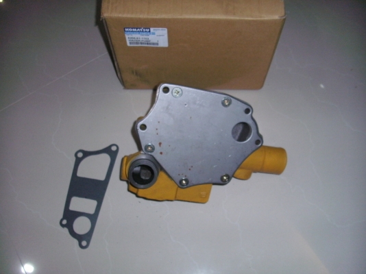 KOMATSU PC200-5,PART NO.6206-61-1102 WATER PUMP KOMATSU PC200-5,PART NO.6206-61-1102 WATER PUMP