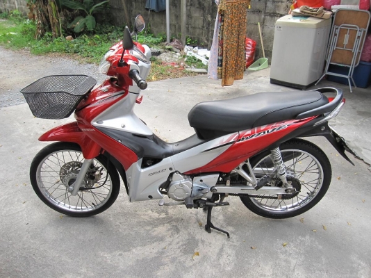 2554 HONDA WAVE 110 i หัวฉีด ประหยัดสุดๆ สตาร์ทมือ ถูก.... 2554 HONDA WAVE 110 i หัวฉีด ประหยัดสุดๆ สตาร์ทมือ ถูก....