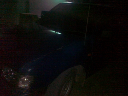 รีบขายเลยถ่ายในที่มืด ลองดูครับ ดราก้อนอายตอนเดียว ปี2000รถได้ตะเข็บเดิมๆทั้งคัน แทบไม่มีบุบ และไม่มีผุเลยแต่สีไม่สวยอาบน้ำ10000บาทเอาอยู่ พวงมาลัยธรรมดา เครื่องดีมากคัสซีสวยขี่ดีพวงมาลัยหวานแต่ตั้งได้ แอร์เย็น ช่วงล่างแน่น