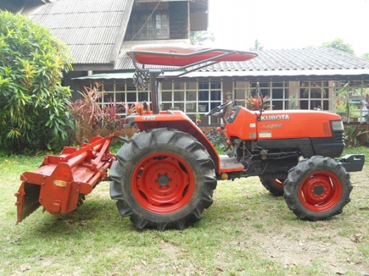 รถไถคูโบต้า รุ่น L4508 45แรง สภาพดี เครื่องแรง มีโรตารี่ตราช้าง รุ่น RX 180 มีดันหน้า มีทะเบียนพร้อมโอนครับ ราคา 375,000 บาท
