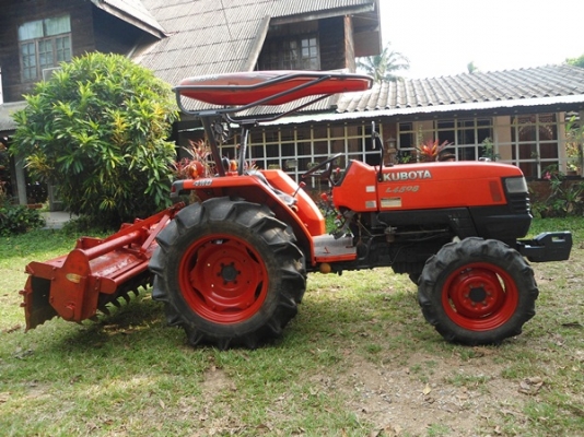 รถไถคูโบต้า รุ่น L4508 45แรง สภาพดี เครื่องแรง มีโรตารี่ตราช้าง รุ่น RX 180 มีดันหน้า มีทะเบียนพร้อมโอนครับ ราคา 375,000 บาท