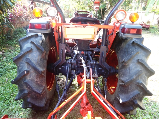 รถไถคูโบต้า รุ่น L4508 45แรง สภาพดี เครื่องแรง มีโรตารี่ตราช้าง รุ่น RX 180 มีดันหน้า มีทะเบียนพร้อมโอนครับ ราคา 375,000 บาท