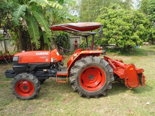 รถไถคูโบต้า รุ่น L4508 45แรง สภาพดี เครื่องแรง มีโรตารี่ตราช้าง รุ่น RX 180 มีดันหน้า มีทะเบียนพร้อมโอนครับ ราคา 375,000 บาท