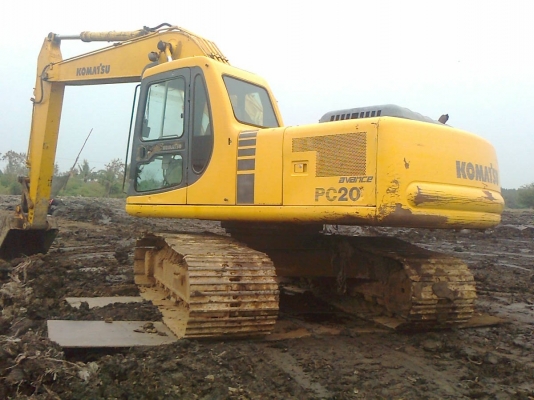 ขาย KOMATSU PC200