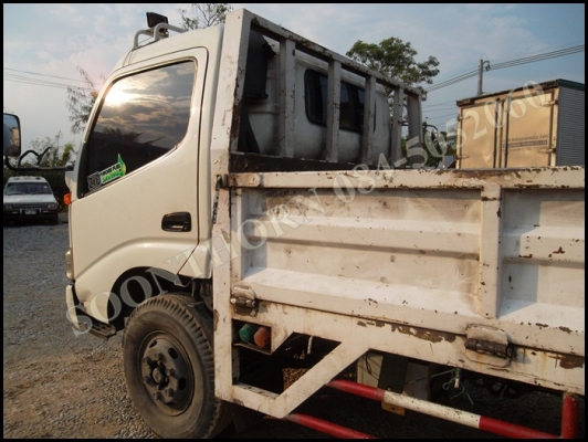 ขายด่วน รถบรรทุก 6 ล้อ HINO DUTROซีรี่ 300 EURO 136 แรง เทอรโบ อินเตอร์ ปี 50 กระบะ 5 เมตร มีลิฟท์ท้าย สภาพเดิมๆ สวย ราคาสุดคุ้ม