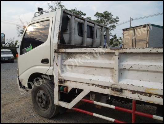 ขายด่วน รถบรรทุก 6 ล้อ HINO DUTROซีรี่ 300 EURO 136 แรง เทอรโบ อินเตอร์ ปี 50 กระบะ 5 เมตร มีลิฟท์ท้าย สภาพเดิมๆ สวย ราคาสุดคุ้ม