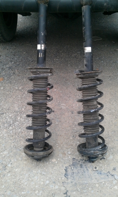 ขายแม่ปั๊มเบรค พร้อมจานดิสเบรคหลังและโช๊คคู่หลัง ฮอนด้าแอคคอดร์ ปี 2005