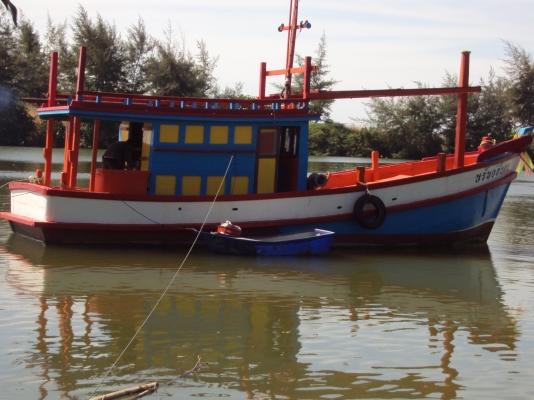ขายเรือประมง 5 วากว่า  ทำดาดฟ้า+เก๋งใหม่
