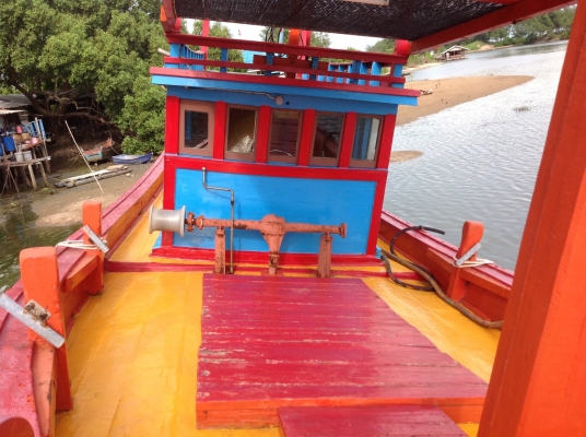 ขายเรือประมง 5 วากว่า  ทำดาดฟ้า+เก๋งใหม่