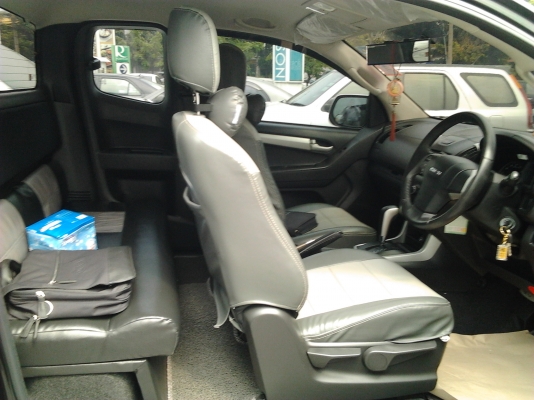 อยากขาย   ตัวท็อป  อีซูซุ   ออนิว  2.5  ยกสูง