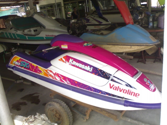 ต้องการขายเจ็สกียืน คาวาซากิ 750 SXI