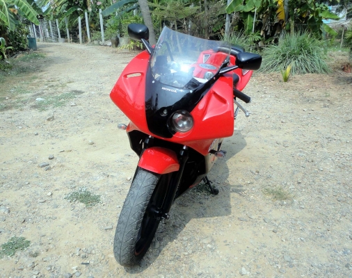 ขายhonda CBR250r MC19 4สูบ ทะเบียนแท้ 50000 ขายhonda CBR250r MC19 4สูบ ทะเบียนแท้ 50000