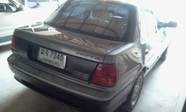 ต้องการขายรถยนต์ SUZUKI SWIT ปี92 เครื่อง 1300 ซีซี เกียร์ธรรมดา ต้องการขายรถยนต์ SUZUKI SWIT ปี92 เครื่อง 1300 ซีซี เกียร์ธรรมดา