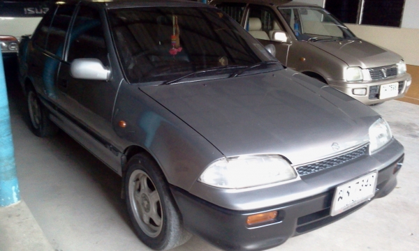 ต้องการขายรถยนต์ SUZUKI SWIT ปี92 เครื่อง 1300 ซีซี เกียร์ธรรมดา ต้องการขายรถยนต์ SUZUKI SWIT ปี92 เครื่อง 1300 ซีซี เกียร์ธรรมดา