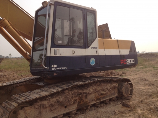 ขาย komatsu pc 200-5 สภาพเก่านอก