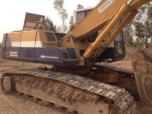 ขาย komatsu pc 200-5 สภาพเก่านอก