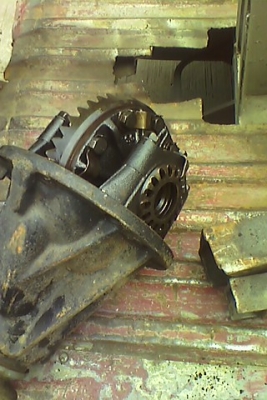 ขายเฟืองท้าย ขอบคุณทุกสาย  ขายแล้วครับ