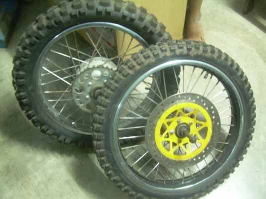 ขายยาง หน้าขอบ 18 รถวิบากและหลังขอบ 17พร้อมสเตอรหน้า-หลังโซ่จานดิส