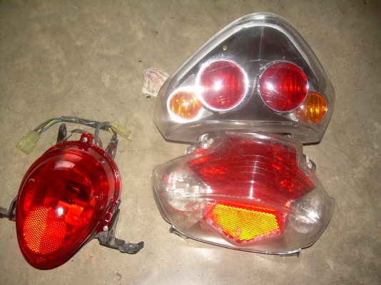 ขายไฟท้ายCBR 150 รุ่นแรก ไฟท้ายพรีโน่ ไฟท้ายมีโอ MX