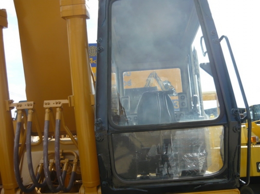 รถขุด Caterpillar EL300-4SF-00306 ช่วงล่างเนี๊ยบ พร้อมลุยงานหนัก 087 900-0077 รถขุด Caterpillar EL300-4SF-00306 ช่วงล่างเนี๊ยบ พร้อมลุยงานหนัก 087 900-0077