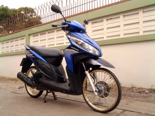 ขออนุญาติขาย  Honda CLICK-i มือเดียว หัวฉีด สีน้ำเงิน ล้อทอง