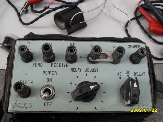 ขายเครื่องเช็คสัญญาน โทรศัพท์ (Pair Check) พร้อม 3 หูฟังสภาพดี หูฟัง 95\%