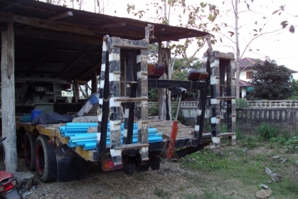 ขายด่วน!..รถสิบล้อ สองเพลา ท้ายลาด NISSAN UD ใส่รถเกี่ยวข้าว รถแบคโฮ 200 ได้ดี สภาพพร้อมใช้งานสุดขีด.