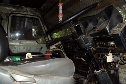 ขายด่วน!..รถสิบล้อ สองเพลา ท้ายลาด NISSAN UD ใส่รถเกี่ยวข้าว รถแบคโฮ 200 ได้ดี สภาพพร้อมใช้งานสุดขีด.