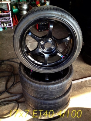 ขายล้อ SSR 17x7 ออฟ40 4/100 พร้อมยางปี 09 สภาพพร้อมใช้งาน 11500 ครับ