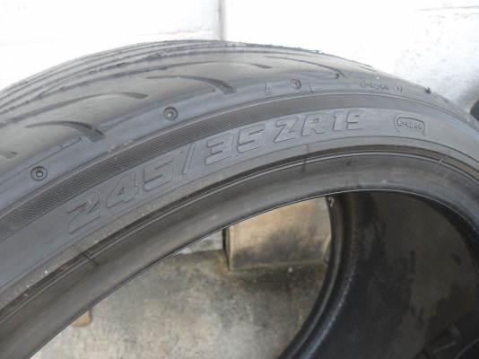 ยาง 245/35ZR19 3 เส้น