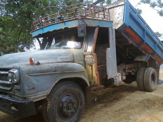 ขาย 6ล้อดั้ม ISUZU หัวยาวเครื่อง 6BD1 165แรง เฟืองท้ายของนางฟ้า 240 ทะเบียนพร้อมโอน