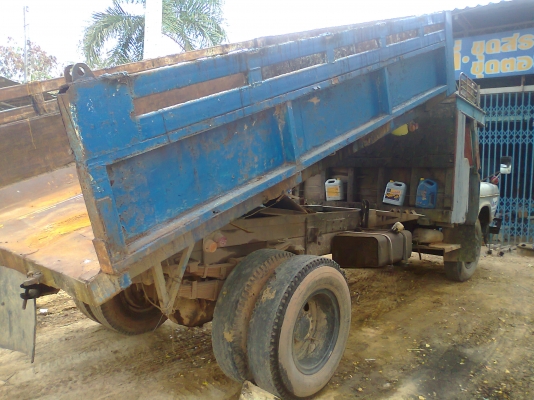 ขาย 6ล้อดั้ม ISUZU หัวยาวเครื่อง 6BD1 165แรง เฟืองท้ายของนางฟ้า 240 ทะเบียนพร้อมโอน