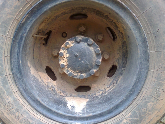 ขาย 6ล้อดั้ม ISUZU หัวยาวเครื่อง 6BD1 165แรง เฟืองท้ายของนางฟ้า 240 ทะเบียนพร้อมโอน